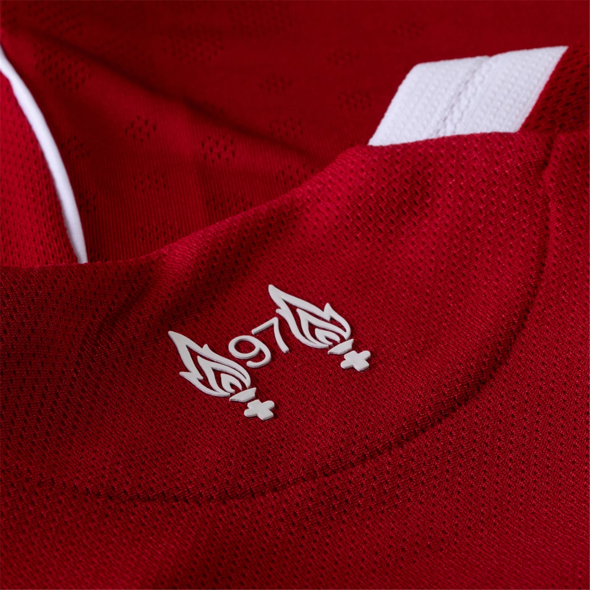 adidas Men's Liverpool FC Authentic Chiesa Home Jersey 25/26 w/ EPL + NRFR Patches (Strawberry Red)